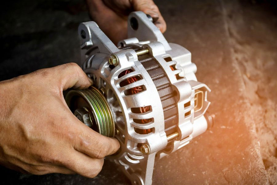 Como saber se o alternador do carro está com defeito